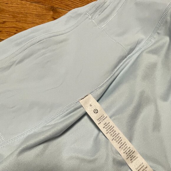 EUC Lululemon Speed Up High-Rise Lined Short 2.5" Size 8 Powder Blue - Picture 3 of 4